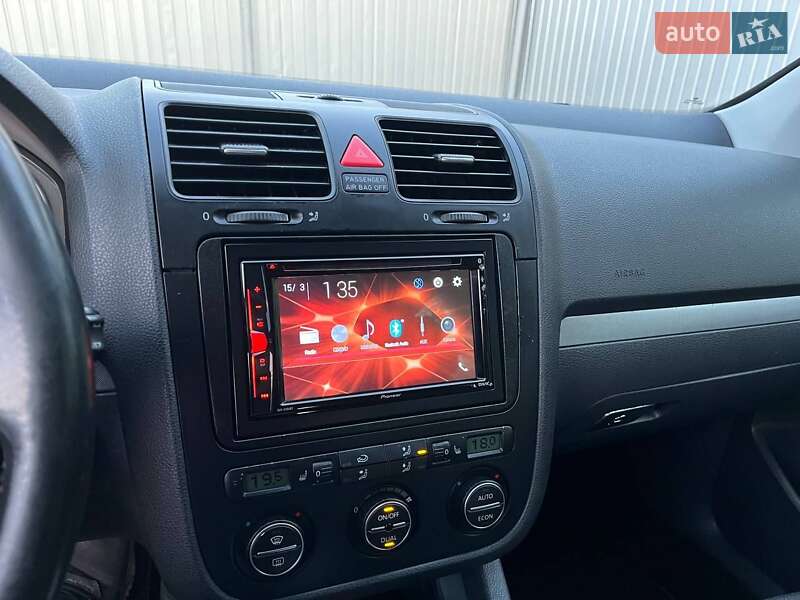 Хэтчбек Volkswagen Golf 2007 в Полтаве