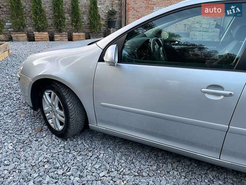 Хэтчбек Volkswagen Golf 2007 в Полтаве