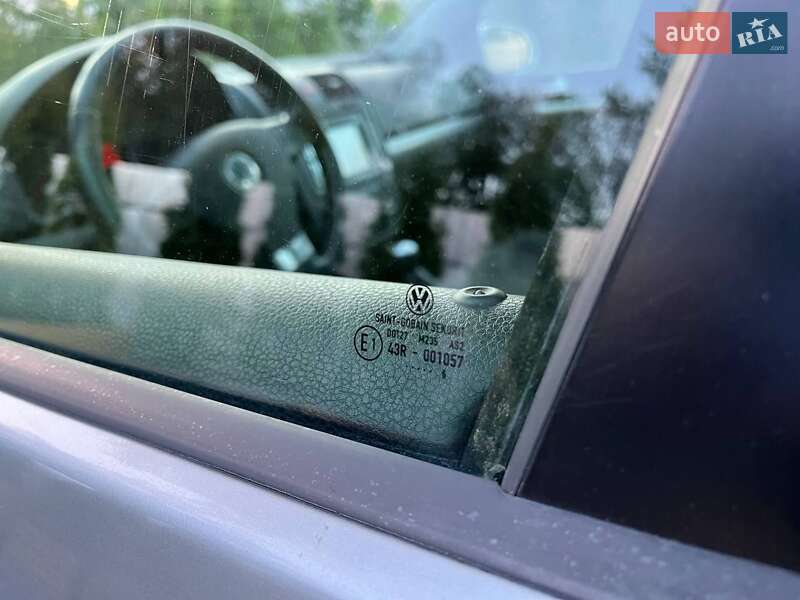 Хэтчбек Volkswagen Golf 2007 в Полтаве