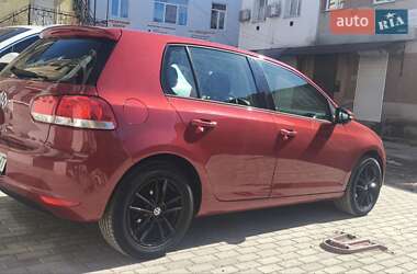 Хетчбек Volkswagen Golf 2009 в 