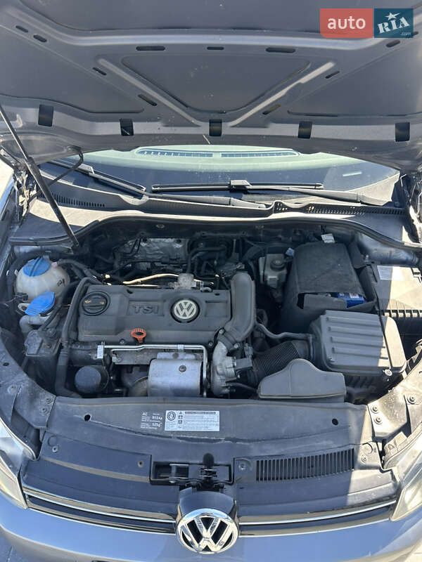 Хетчбек Volkswagen Golf 2009 в Львові