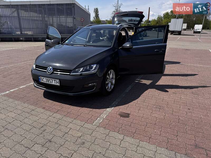 Універсал Volkswagen Golf 2016 в Львові