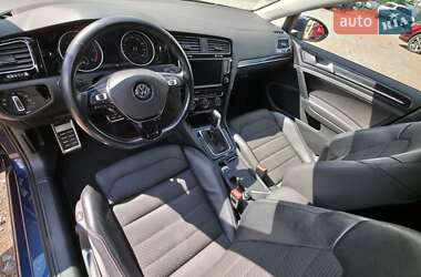 Универсал Volkswagen Golf 2014 в 