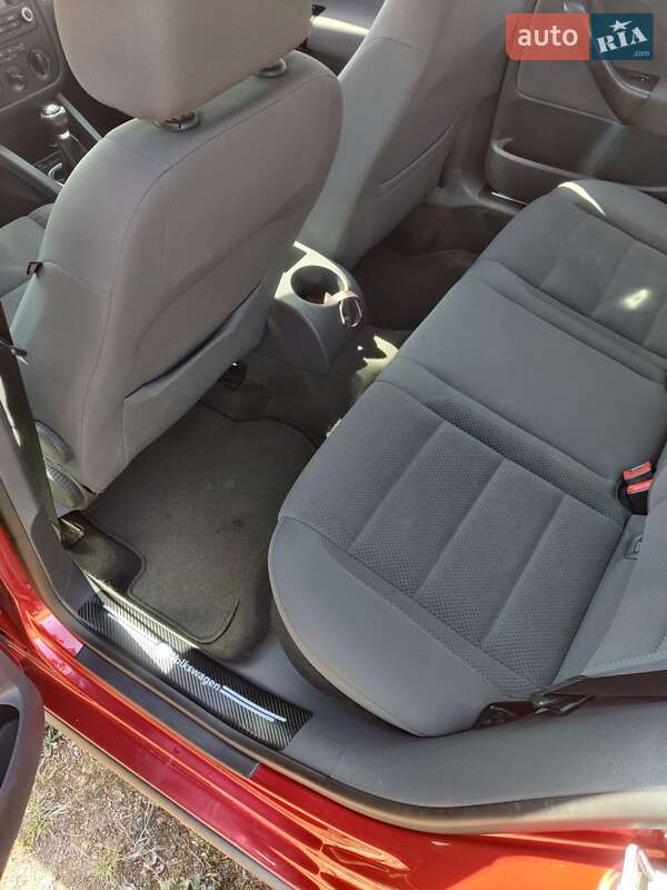 Хэтчбек Volkswagen Golf 2006 в Коростене фото 12 Хэтчбек Volkswagen Golf 2006 в Коростене