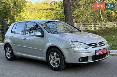 Хэтчбек Volkswagen Golf 2008 в 
