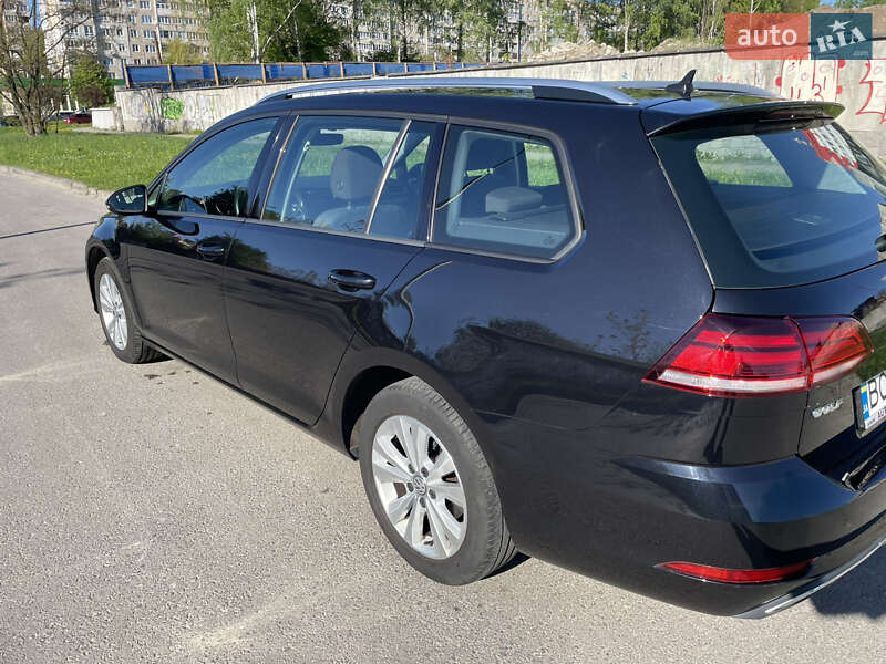 Універсал Volkswagen Golf 2018 в Львові