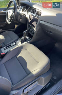 Универсал Volkswagen Golf 2018 в 
