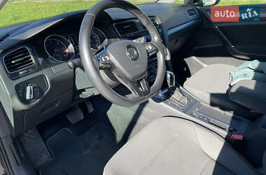 Универсал Volkswagen Golf 2018 в 