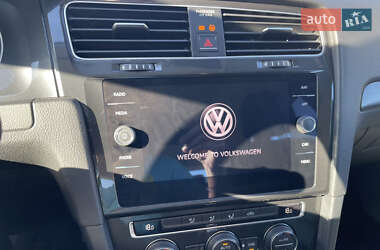 Универсал Volkswagen Golf 2018 в 