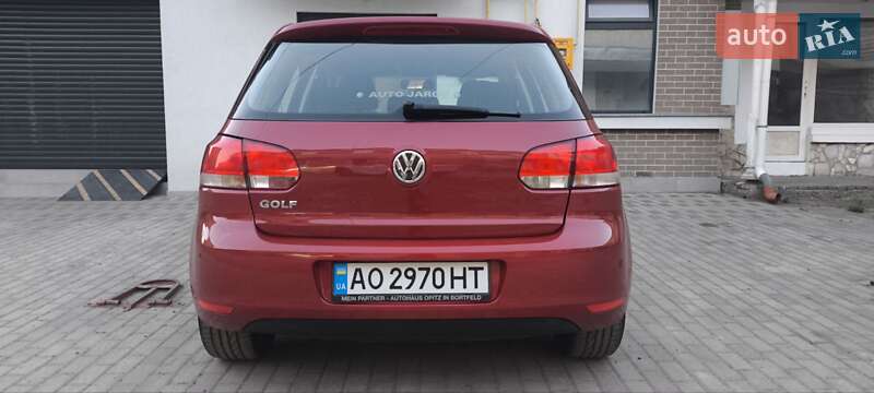 Хэтчбек Volkswagen Golf 2009 в Мукачево