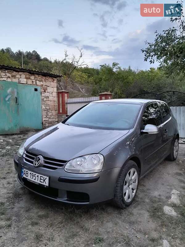 Volkswagen Golf 2005