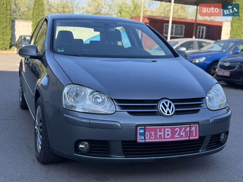 Хэтчбек Volkswagen Golf 2007 в Ровно
