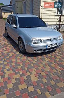 Хетчбек Volkswagen Golf 1999 в 