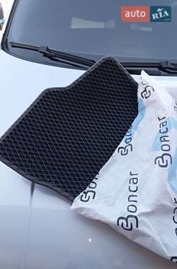 Хэтчбек Volkswagen Golf 2003 в 