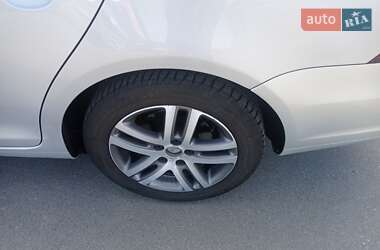 Універсал Volkswagen Golf 2011 в 