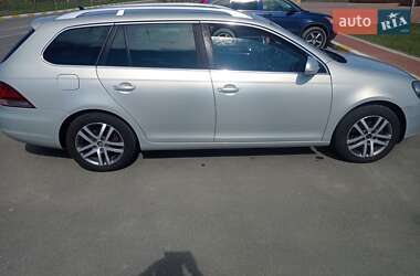 Універсал Volkswagen Golf 2011 в 