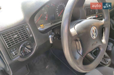 Универсал Volkswagen Golf 2002 в 