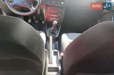 Универсал Volkswagen Golf 2002 в 