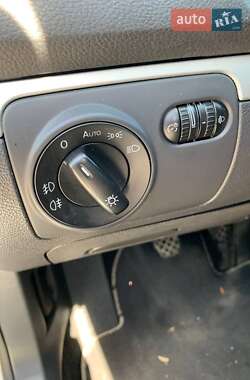 Хэтчбек Volkswagen Golf 2008 в 
