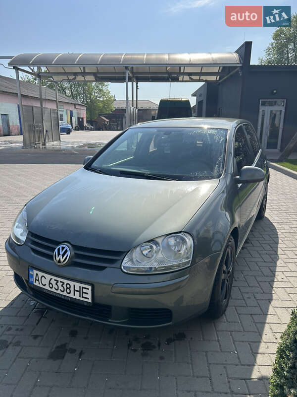 Volkswagen Golf 2005
