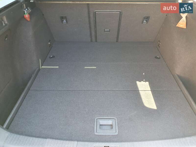 Універсал Volkswagen Golf 2015 в Тернополі