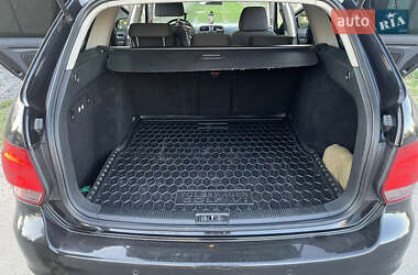 Универсал Volkswagen Golf 2010 в 