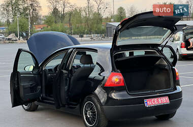 Хэтчбек Volkswagen Golf 2007 в 