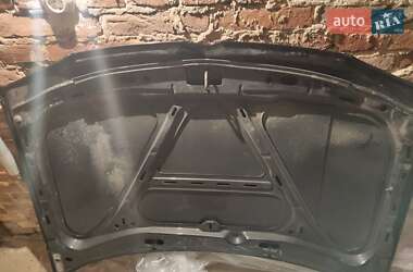 Хэтчбек Volkswagen Golf 1999 в 
