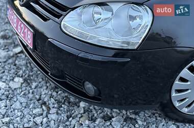 Хэтчбек Volkswagen Golf 2008 в 