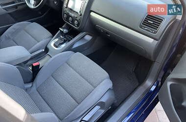 Універсал Volkswagen Golf 2009 в 