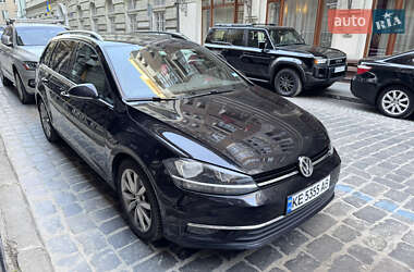 Універсал Volkswagen Golf 2017 в Львові