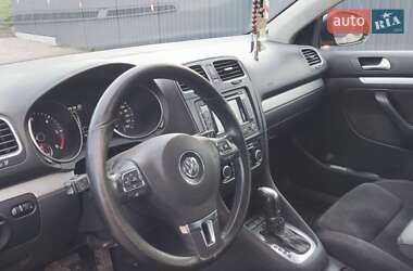Універсал Volkswagen Golf 2012 в 