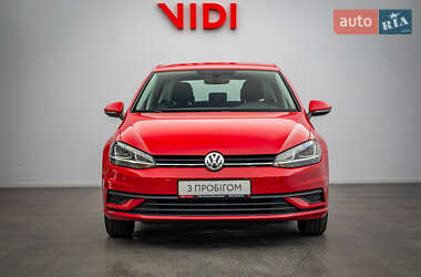Хетчбек Volkswagen Golf 2020 в 