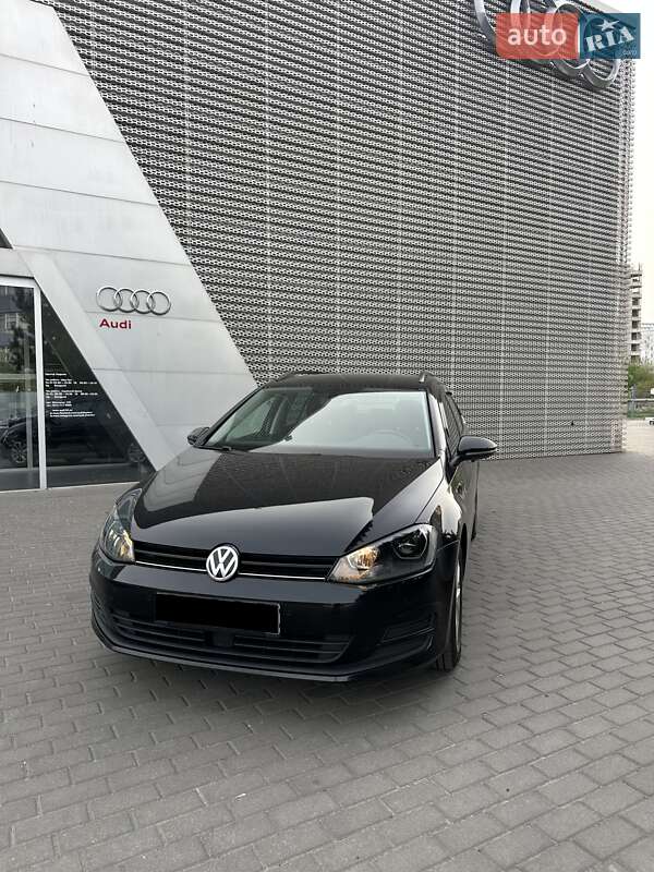 Универсал Volkswagen Golf 2015 в Харькове