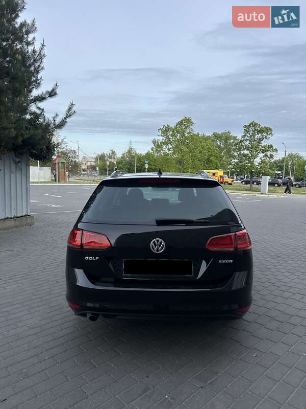 Универсал Volkswagen Golf 2015 в Харькове