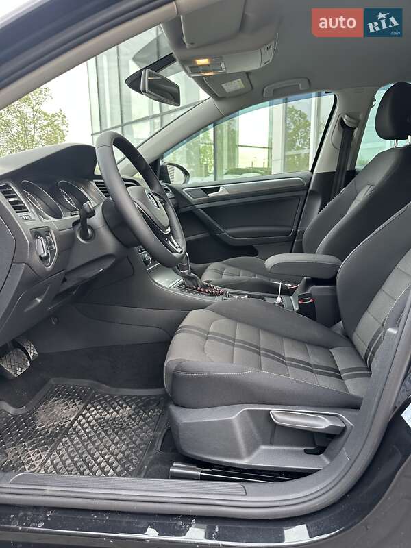 Универсал Volkswagen Golf 2015 в Харькове