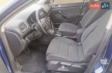 Универсал Volkswagen Golf 2010 в 
