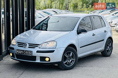 Хетчбек Volkswagen Golf 2007 в 