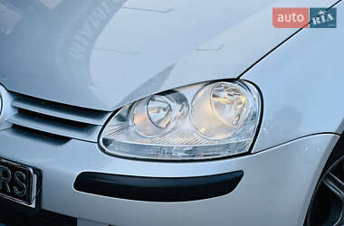 Хетчбек Volkswagen Golf 2007 в 