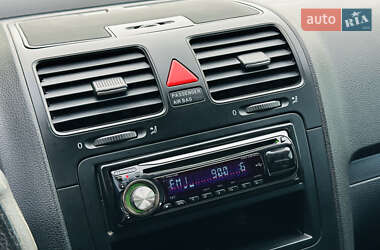 Хетчбек Volkswagen Golf 2007 в 