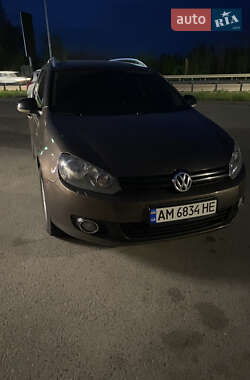 Универсал Volkswagen Golf 2012 в 