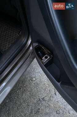 Универсал Volkswagen Golf 2012 в 