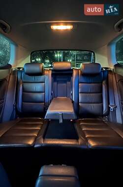Хэтчбек Volkswagen Golf 2009 в 