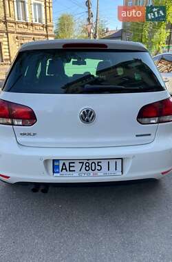 Хэтчбек Volkswagen Golf 2009 в 