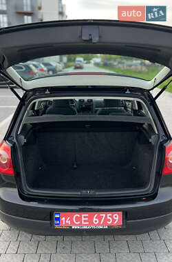 Хэтчбек Volkswagen Golf 2007 в 