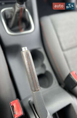 Хэтчбек Volkswagen Golf 2007 в 