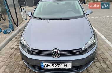Універсал Volkswagen Golf 2010 в Звягелі
