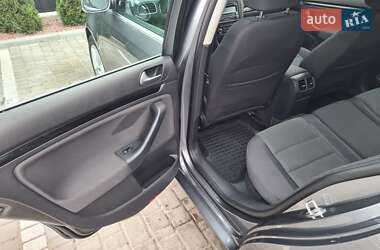 Универсал Volkswagen Golf 2010 в 