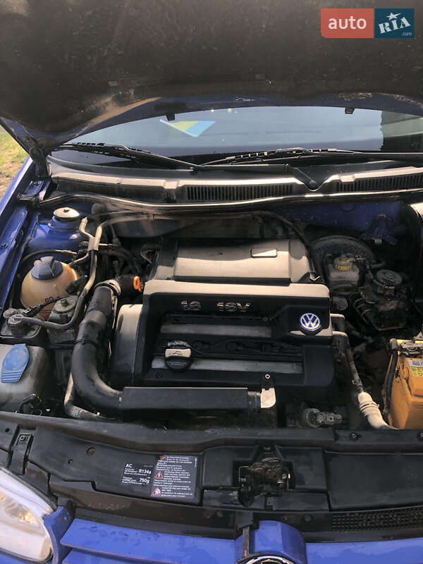 Универсал Volkswagen Golf 2000 в Рахове