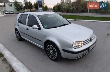 Хэтчбек Volkswagen Golf 2000 в Мирополе